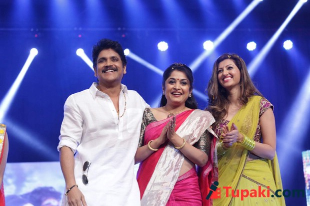 Nagarjuna Stage Performance At Soggade Chinni Nayana Audio Launch Photos